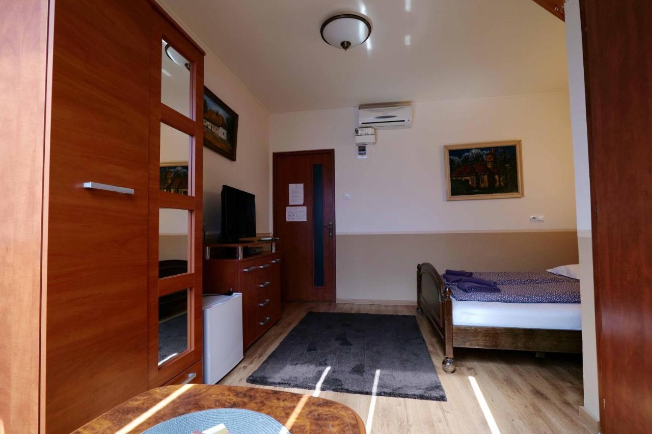 Nyilas Fogado Hotel Nyíregyháza Екстериор снимка
