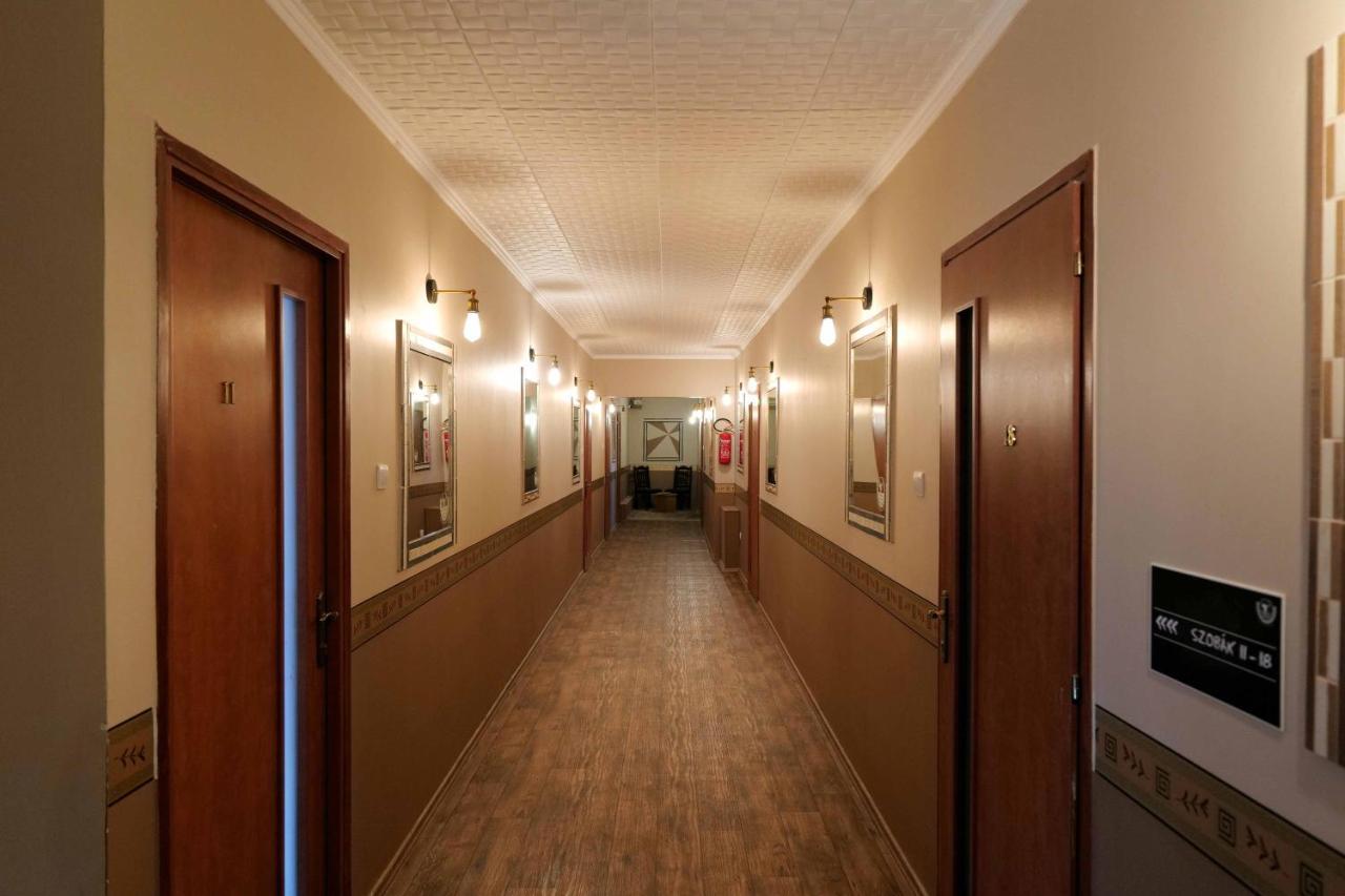 Nyilas Fogado Hotel Nyíregyháza Екстериор снимка