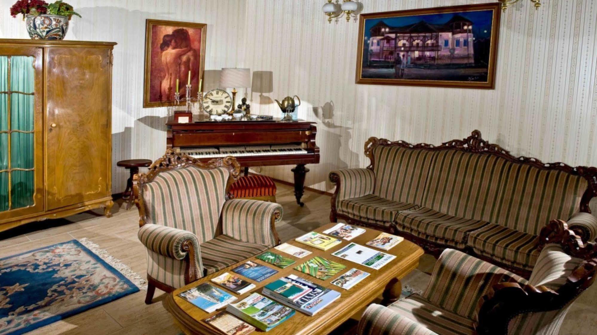 Nyilas Fogado Hotel Nyíregyháza Екстериор снимка